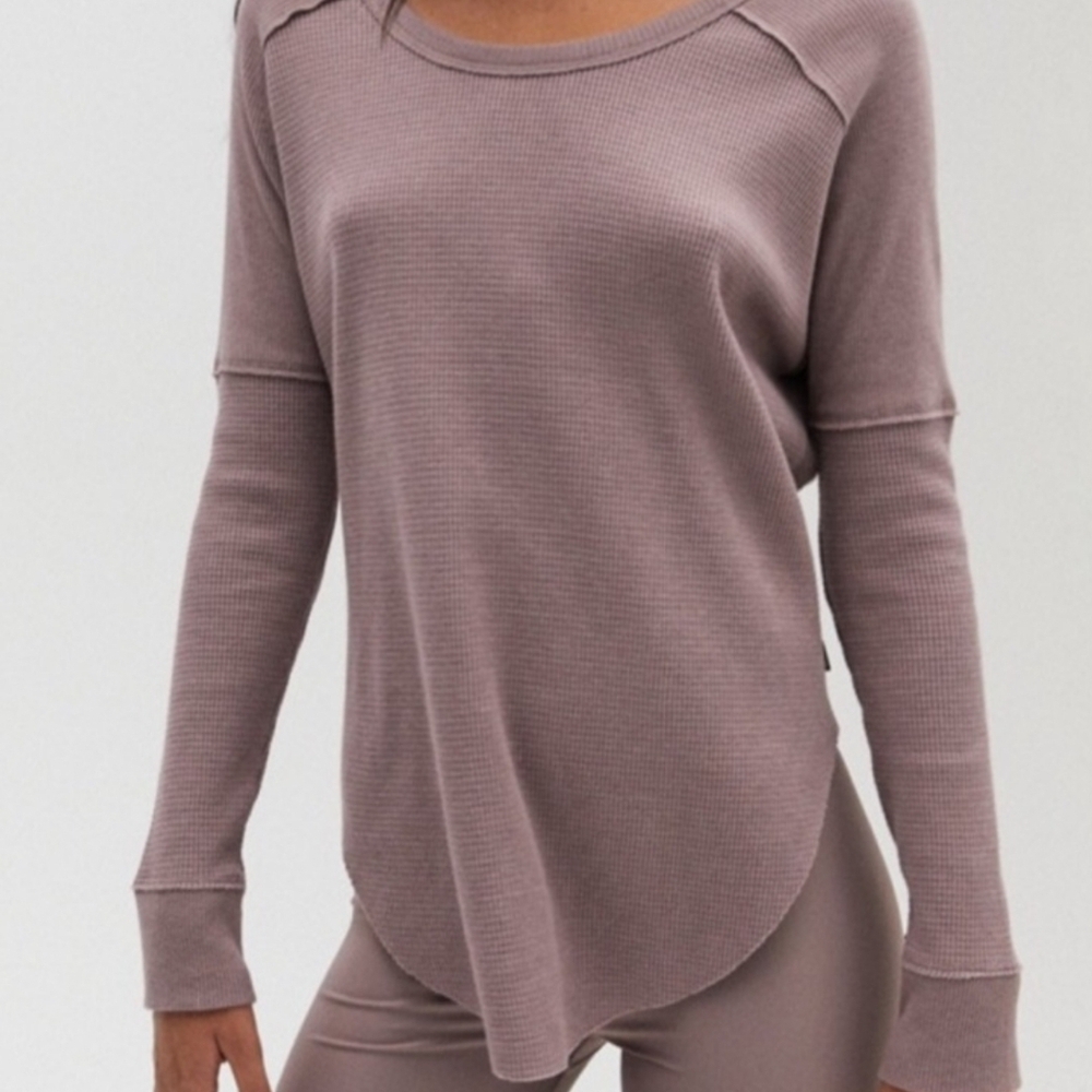 Aritzia TNA Alder Waffle Shirt Size Medium